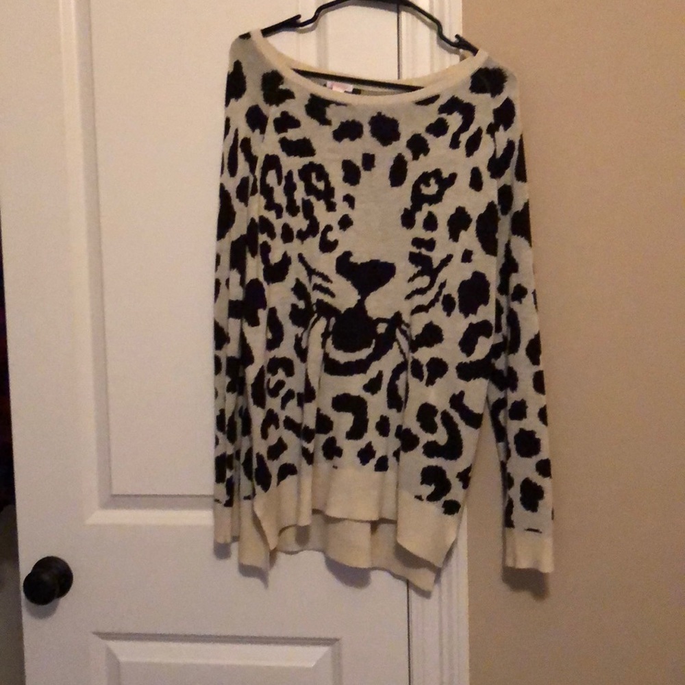 Leopard sweater